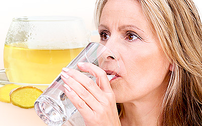 4 consejos para aliviar las náuseas y la fatiga durante la menopausia